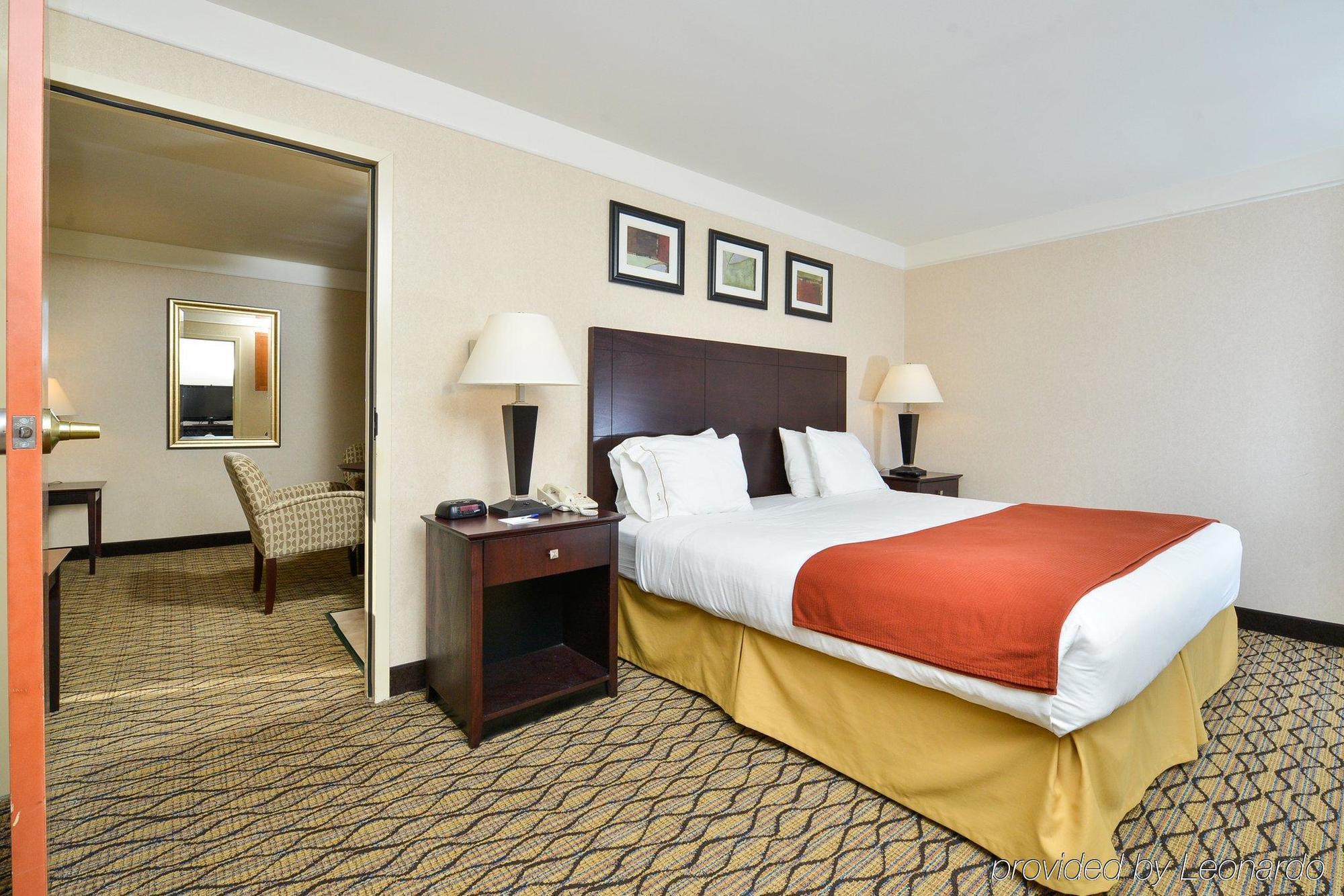 Holiday Inn Express Great Barrington By Ihg Dış mekan fotoğraf