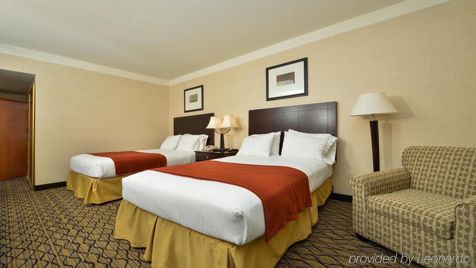 Holiday Inn Express Great Barrington By Ihg Dış mekan fotoğraf