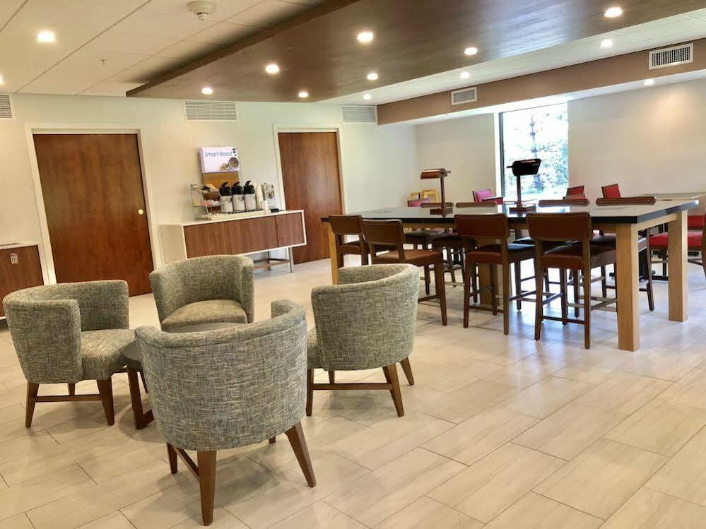 Holiday Inn Express Great Barrington By Ihg Dış mekan fotoğraf
