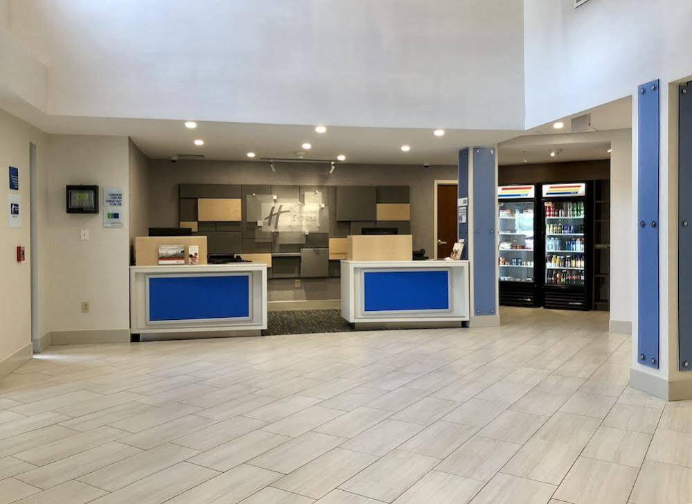 Holiday Inn Express Great Barrington By Ihg Dış mekan fotoğraf